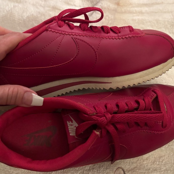 Nike Cortez Wild Cherry Sneakers Size: 8 - Picture 7 of 10